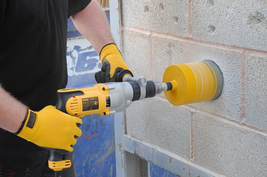 Алмазное бурение отверстий